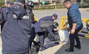 以“演”筑防,遇“暴”不乱——苏州工业园区胜浦街道滨江苑幼儿园防恐防暴演练活动