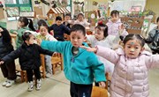 第五周班级特色《快点醒醒吧》